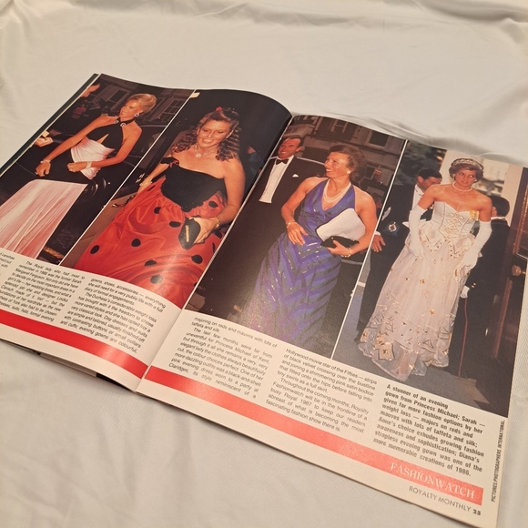 ROYALTY MONTHLY MAGAZINE - PRINCESS DIANA COVER (FEBRUARY 1987, VOL.6 NO.5) - Picture 9 of 10